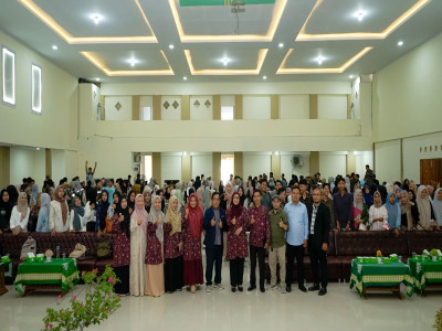 FKIP UMMUBA Gelar Kuliah Umum Penulisan Karya Ilmiah Bersama Prof. Urip Sulistyo