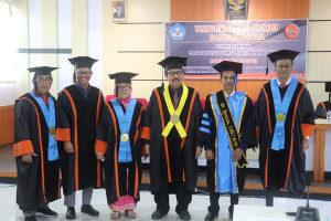  Bapak Aprizan, Dosen UMMUBA, Sukses Promosi Doktor dengan Implementasi Pembelajaran Tematik Terpadu